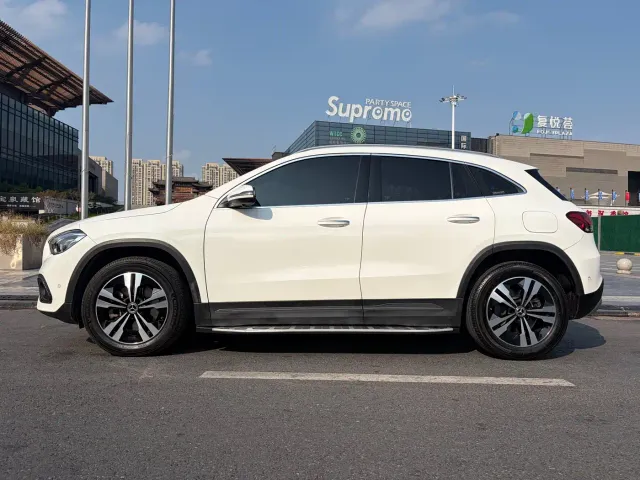 Mercedes-Benz GLA-Class — Фото автомобиля 3