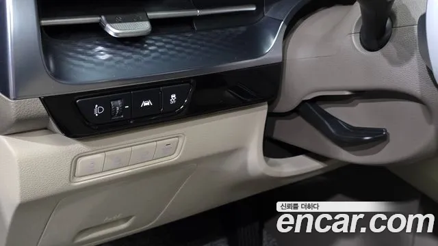 Kia Carnival Generation 4 — Фото автомобиля 21