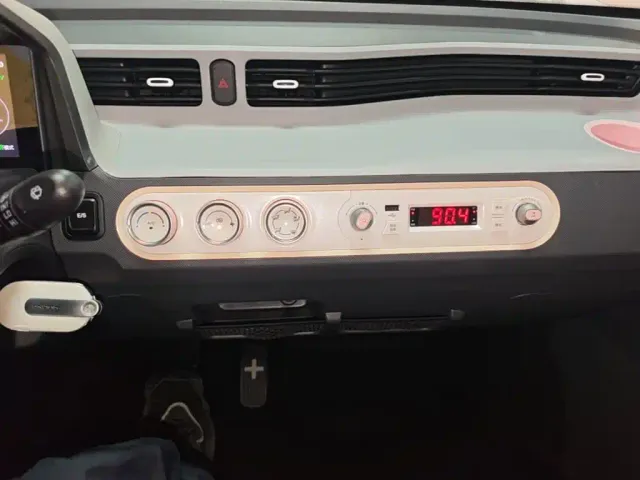 Wuling Hongguang Mini EV — Фото автомобиля 12