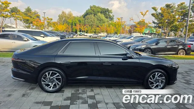 Hyundai Grandeur GN7 — Фото автомобиля 9
