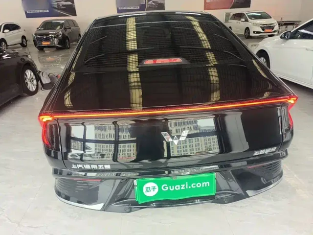Wuling Starlight — Фото автомобиля 3