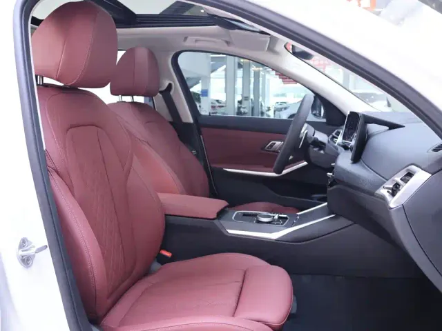 BMW 3 Series — Фото автомобиля 21