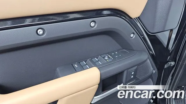 Land Rover Defender Defender (L663) 110 P300 X-Dynamic SE — Фото автомобиля 25