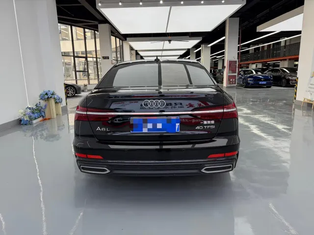 Audi A6L — Фото автомобиля 14
