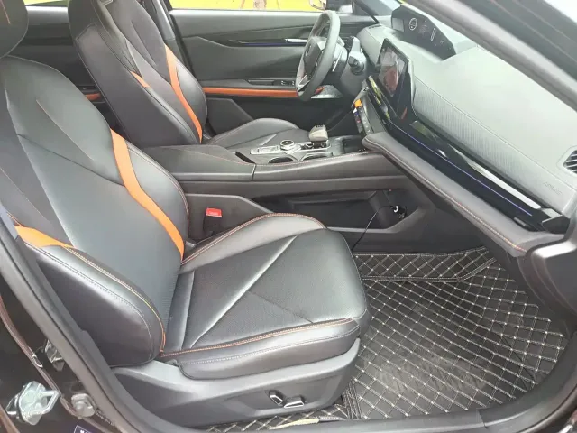 Changan Changan UNI-V 2022 1.5T Sport Edition — Фото автомобиля 9