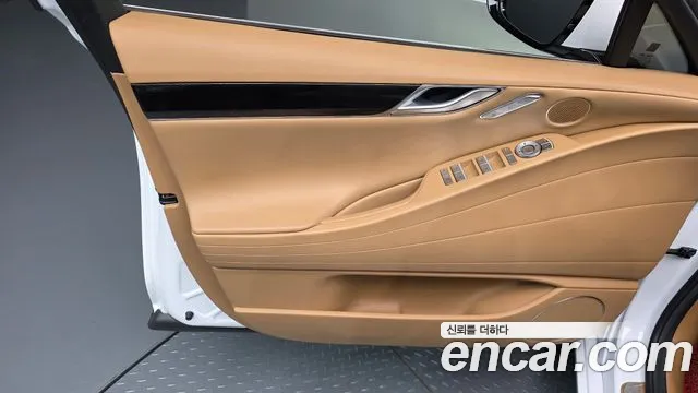 Genesis G80 RG3 — Фото автомобиля 13