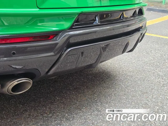 Lamborghini Urus — Фото автомобиля 18