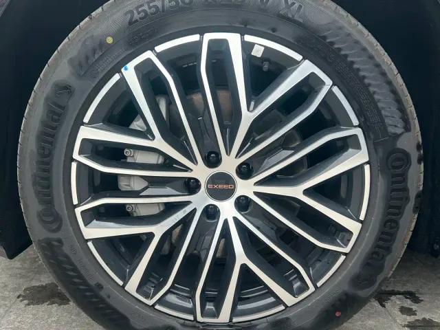 Exeed EX7 — Фото автомобиля 13
