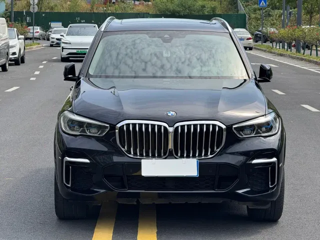 BMW X5 — Фото автомобиля 2
