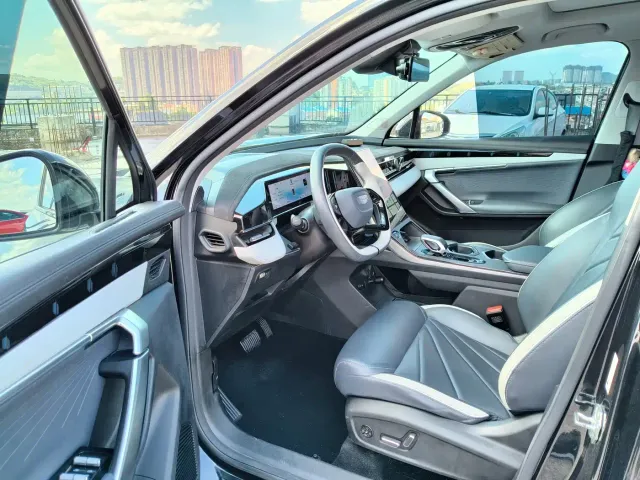 Geely Boyue L — Фото автомобиля 8