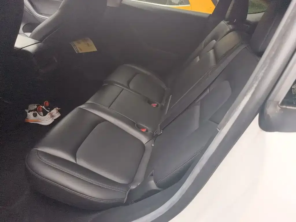 Tesla Model Y 2022 Facelift Rear-Wheel Drive Version — Фото автомобиля 13