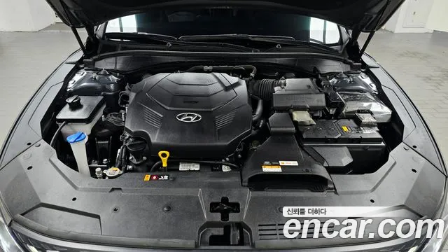 Hyundai Grandeur New — Фото автомобиля 9