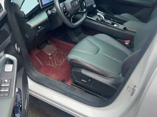 Geely Boyue — Фото автомобиля 19