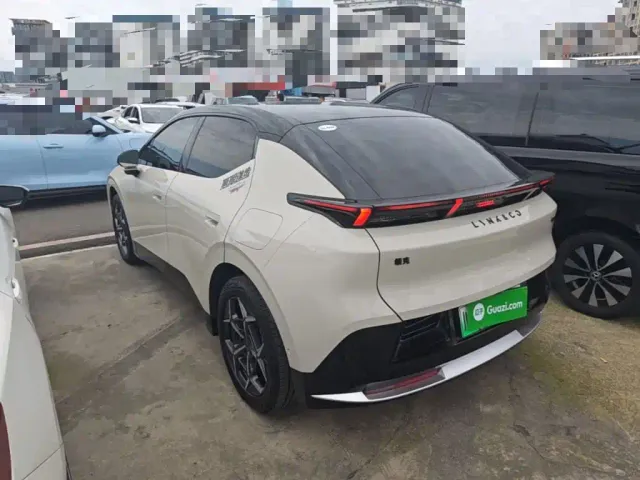 Lynk & Co Z20 — Фото автомобиля 4
