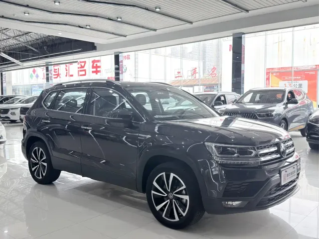 Volkswagen Tharu — Фото автомобиля 3