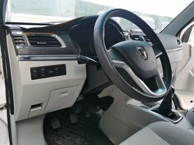 Jinbei New Hiace X30L — Фото автомобиля 9
