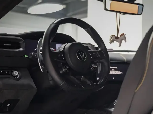Maserati MC20 — Фото автомобиля 9