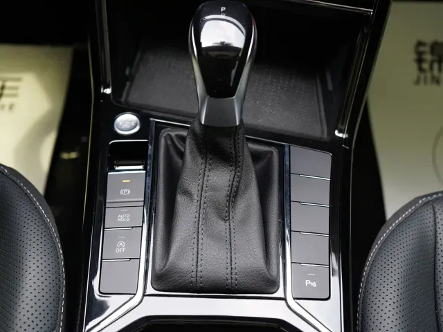 Volkswagen Passat — Фото автомобиля 22