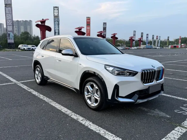 BMW X1 — Фото автомобиля 3