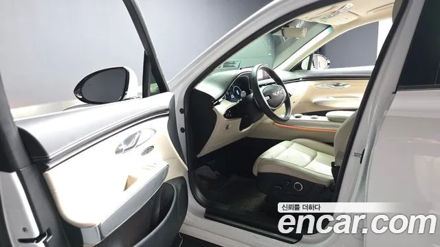 Genesis GV70 2.5T Бензин 2WD — Фото автомобиля 10