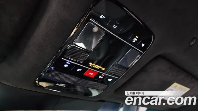 Hyundai Grandeur GN7 — Фото автомобиля 30