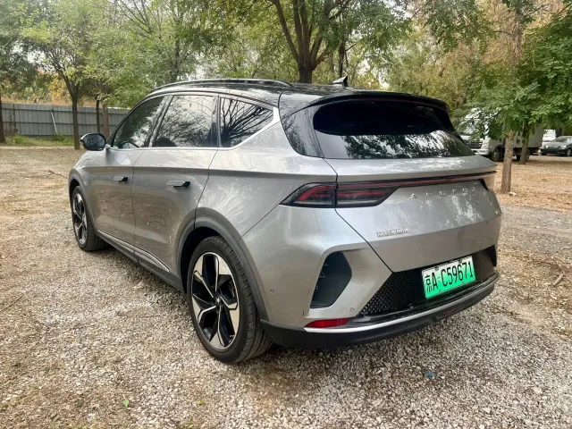 Arcfox Alpha T — Фото автомобиля 7