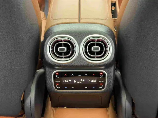 Mercedes-Benz GLC-Class — Фото автомобиля 14