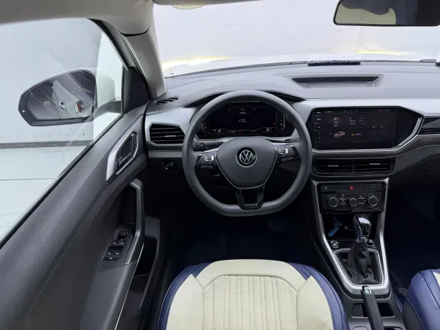 Volkswagen T-Cross — Фото автомобиля 16