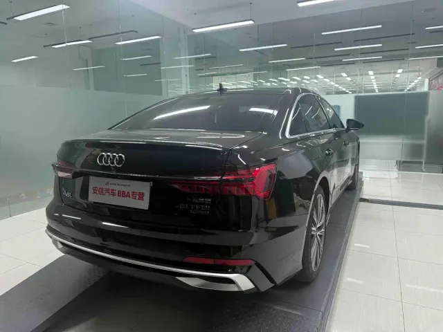 Audi A6L — Фото автомобиля 9