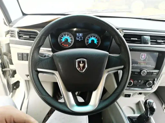 Jinbei New Hiace X30L — Фото автомобиля 10