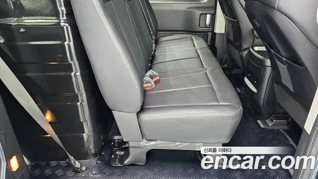 Hyundai Staria Staria — Фото автомобиля 5