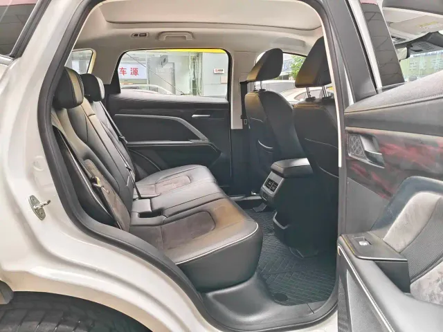 Haval H6 — Фото автомобиля 9
