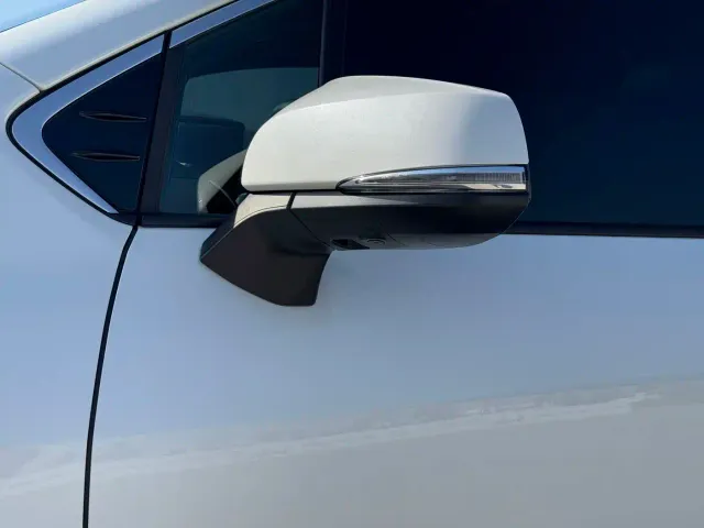Toyota Sienna — Фото автомобиля 21