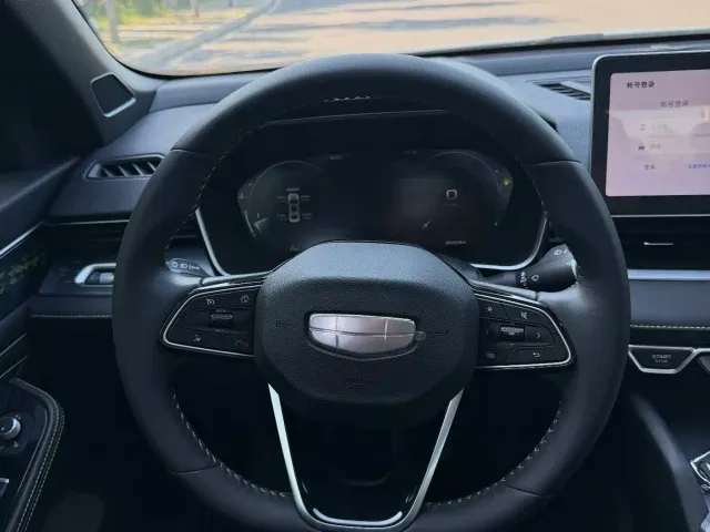 Geely Xingrui — Фото автомобиля 11