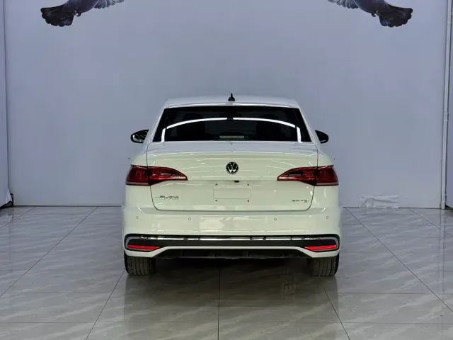 Volkswagen Bora — Фото автомобиля 5