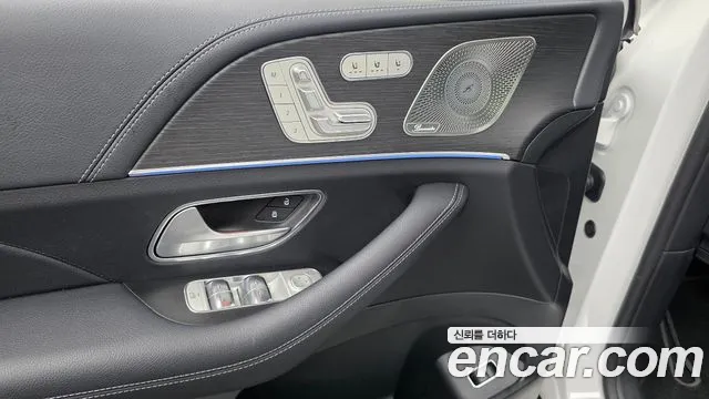Mercedes-Benz GLE-Class — Фото автомобиля 29
