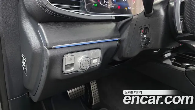 Mercedes-Benz GLE-Class — Фото автомобиля 27