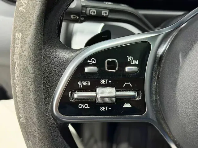 Mercedes-Benz EQB — Фото автомобиля 10