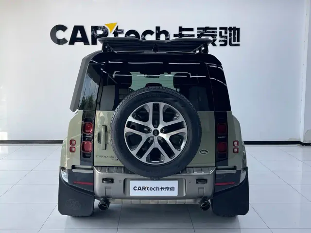 Land Rover Defender — Фото автомобиля 4
