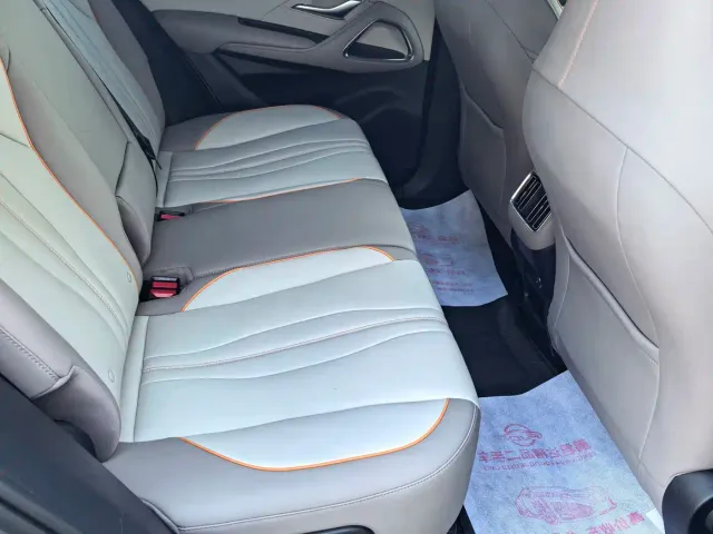 BYD Song Pro — Фото автомобиля 8