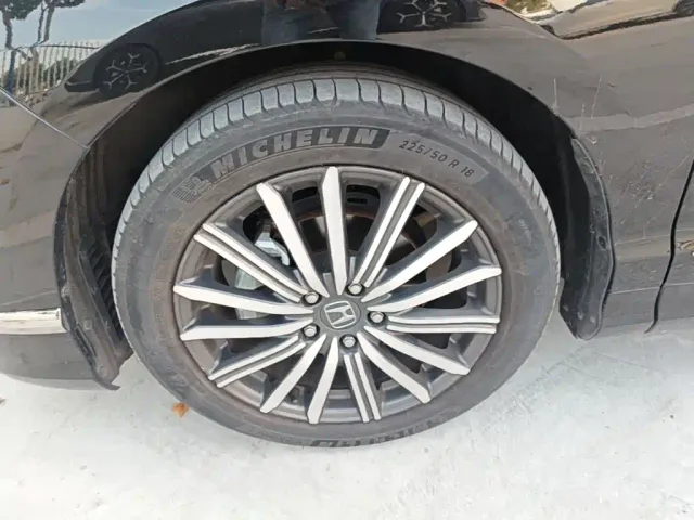 Honda Elysion 2022 2.0L e:HEV Luxury — Фото автомобиля 22