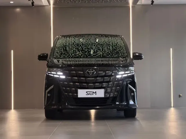 Toyota Alphard — Фото автомобиля 2