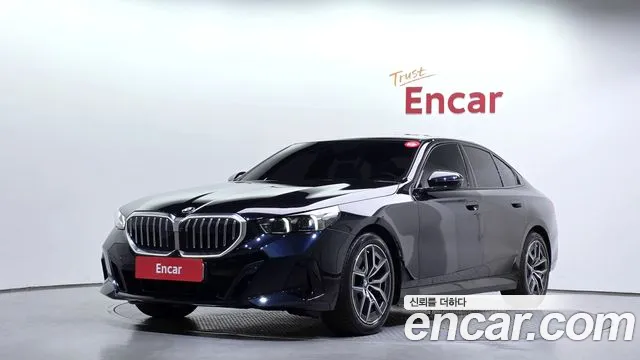 Фотография автомобиля — BMW 5 Series