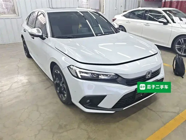 Honda Civic — Фото автомобиля 3