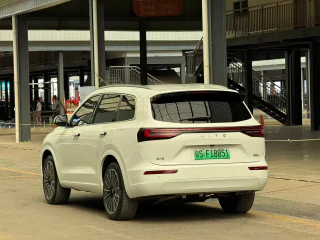 Aito M7 — Фото автомобиля 15
