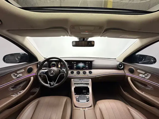 Mercedes-Benz E-Class — Фото автомобиля 4