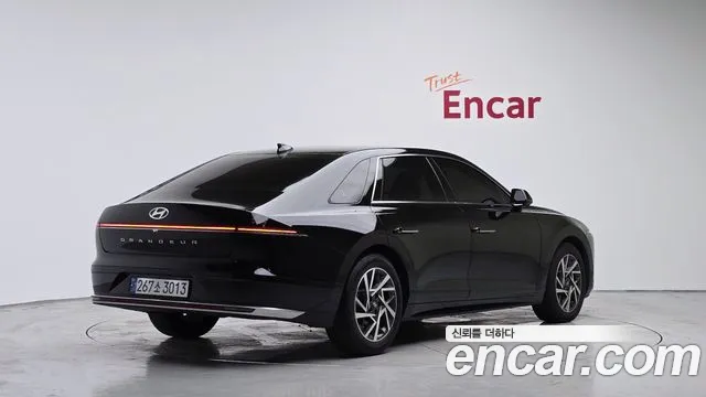 Hyundai Grandeur Grandeur (GN7) 2.5 Бензин 2WD — Фото автомобиля 2