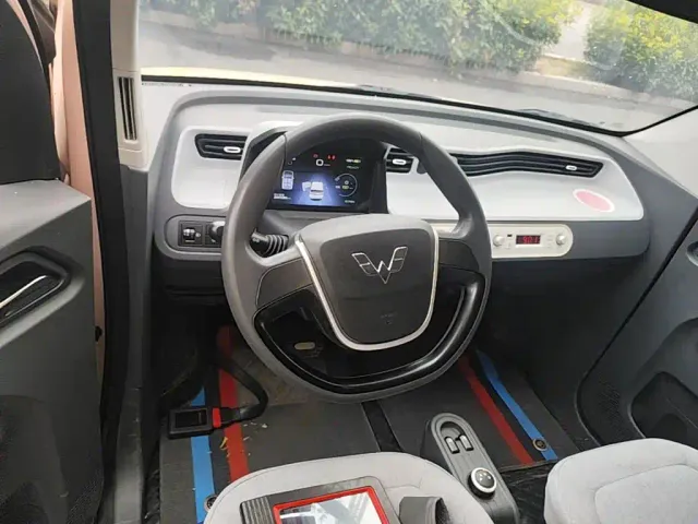 Wuling Hongguang Mini EV — Фото автомобиля 9