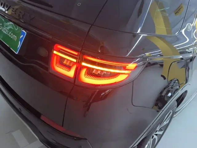 Land Rover Discovery Sport — Фото автомобиля 7