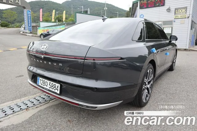 Hyundai Grandeur GN7 — Фото автомобиля 2